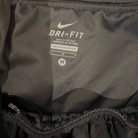 Nike Running Shorts - Picture 2 of 2